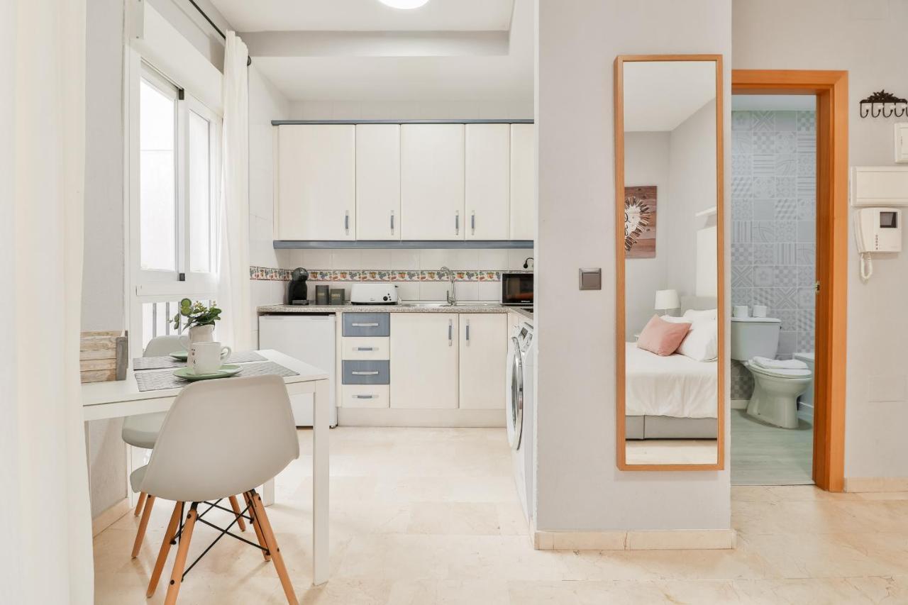 C14 - Nice Studio Close To Historical Center Málaga Exterior foto